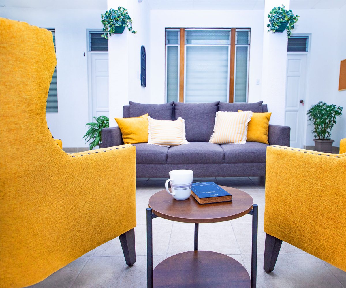 🔥 ¡NUEVO COLIVING en Zona 1! 🔥 📍7a calle 1-67 zona 1  Desde Q1,900 - Q2,200  ✅ 6 habitaciones disponibles con espacios comunes amueblados ✅ Habitación principal con walking closet, basurero, cama, escritorio y silla  ✅ Seguridad 24/7   *Áreas compartidas*  ✅ Cocina equipada, áreas de trabajo, lavandería, sala y comedor  ✅ Espacio colaborativo además de un wifi de alta velocidad.  Más Información:  ☎️ +502 5564 3534 📩 hola@casa-roma.net 🌐Sitio web: www.casa-roma.net