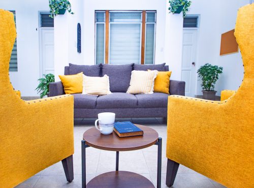 🔥 ¡NUEVO COLIVING en Zona 1! 🔥 📍7a calle 1-67 zona 1  Desde Q1,900 - Q2,200  ✅ 6 habitaciones disponibles con espacios comunes amueblados ✅ Habitación principal con walking closet, basurero, cama, escritorio y silla  ✅ Seguridad 24/7   *Áreas compartidas*  ✅ Cocina equipada, áreas de trabajo, lavandería, sala y comedor  ✅ Espacio colaborativo además de un wifi de alta velocidad.  Más Información:  ☎️ +502 5564 3534 📩 hola@casa-roma.net 🌐Sitio web: www.casa-roma.net